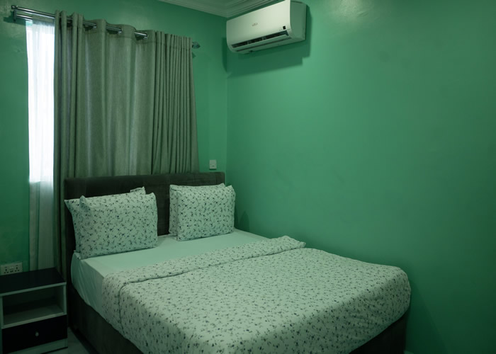 serviced apartment agidingbi lagos